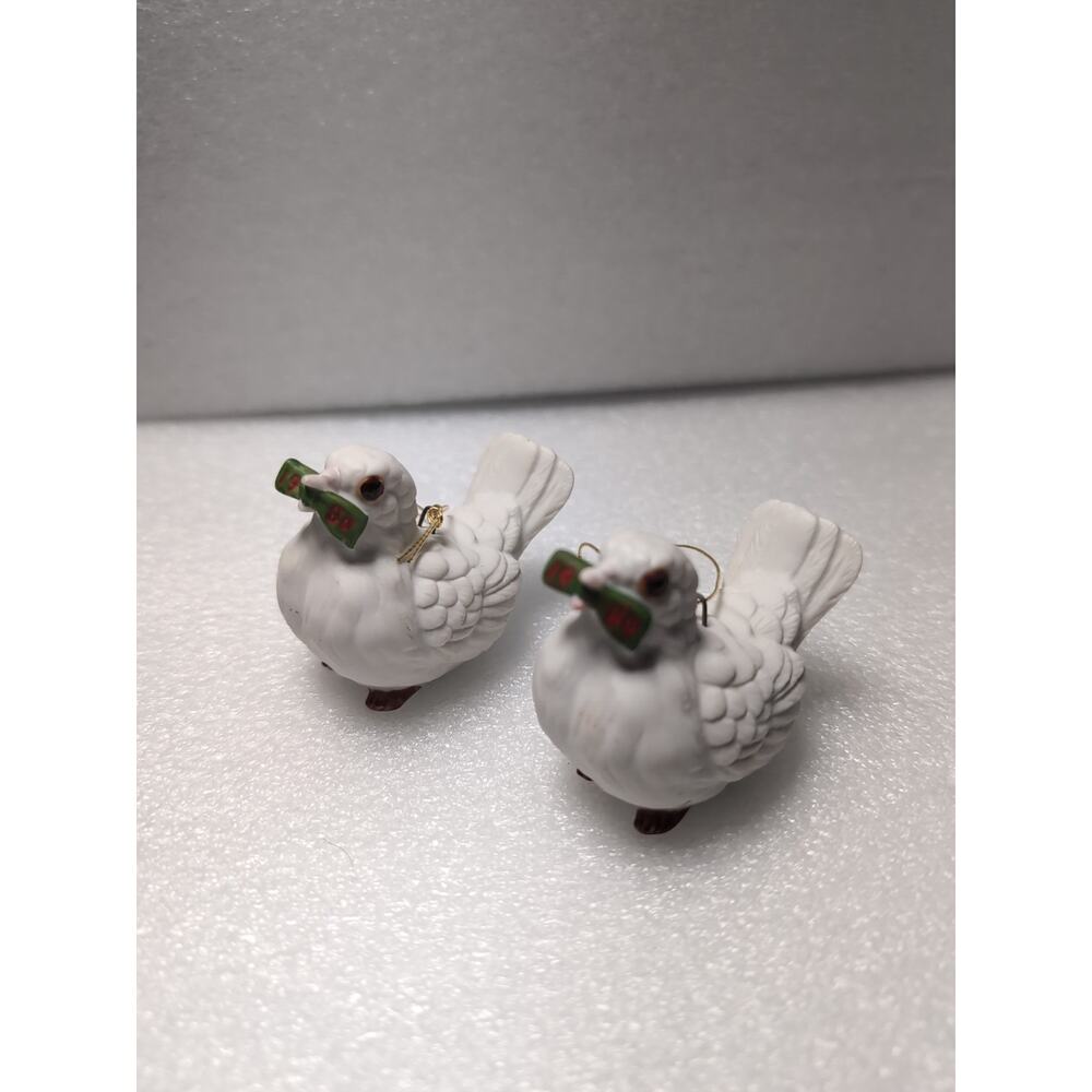 Pair Of Vintage Dave Grossman White Porcelain PEACE DOVE 1980 Ornament Japan